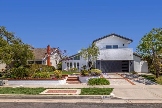 Detached House in Huntington Beach, Orange County