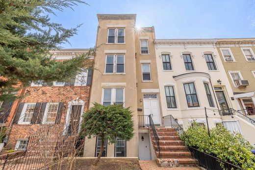 Luxury home in Washington, Washington County