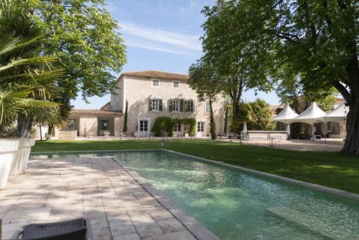 Detached House in Nîmes, Gard