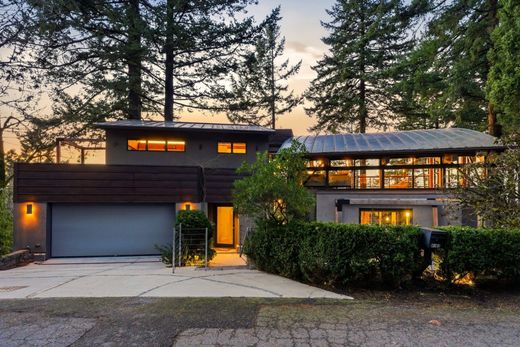 Luxury home in Portland, Multnomah County