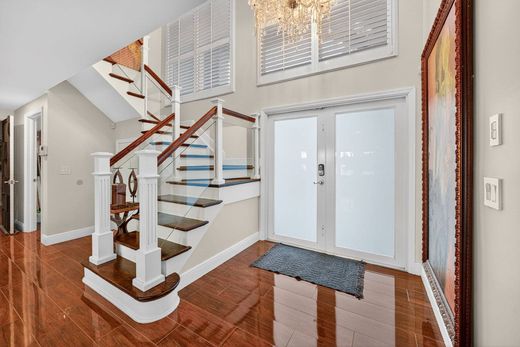 منزل ﻓﻲ Pembroke Pines, Broward County