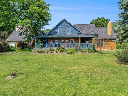 Luxury home in Boyne City, Charlevoix County