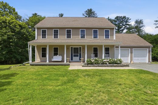 Detached House in Northborough, Worcester County
