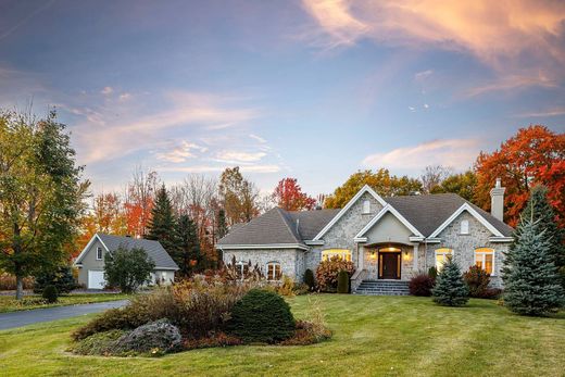 Casa en Saint-Alphonse, Montérégie