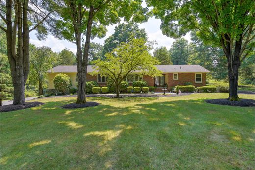 Einfamilienhaus in Hillsborough, Somerset County