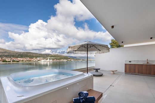 Villa in Trogir, Grad Trogir