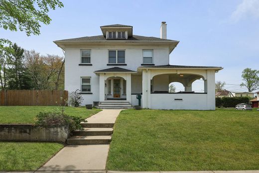 Detached House in Dunellen, Middlesex County