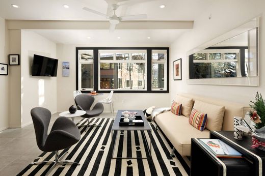 ﺷﻘﺔ ﻓﻲ Snowmass Village, Pitkin County