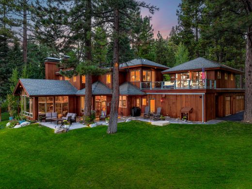 بيت مستقل ﻓﻲ Tahoe Vista, Placer County