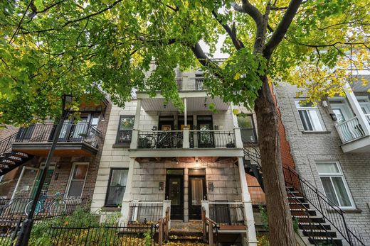 Luksusowy dom w Mercier, Montérégie