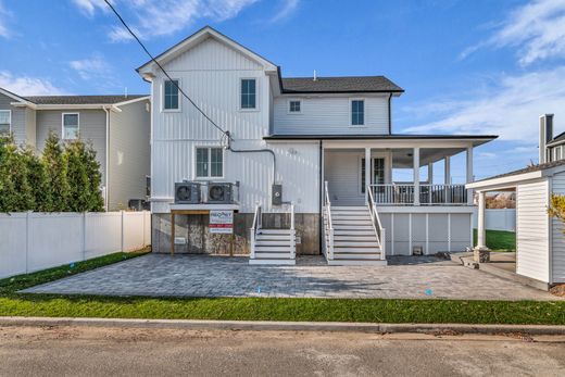 独立式房屋  Seaford, Nassau County