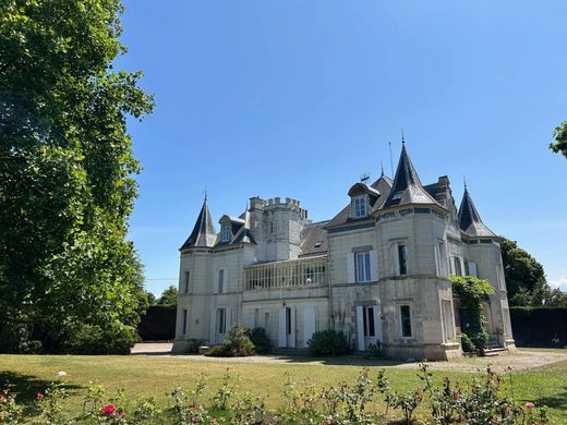 Dinard, Ille-et-Vilaineの一戸建て住宅