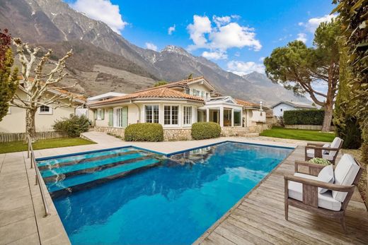 Einfamilienhaus in Fully, Martigny District