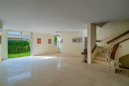 ‏בתי יוקרה ב  תל אביב-יפו, תל אביב