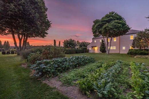 Detached House in East Hampton, Suffolk County