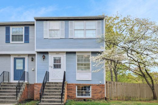 Luxury home in Falls Church, City of Falls Church
