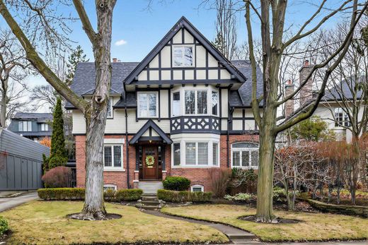 Detached House in Toronto, Ontario