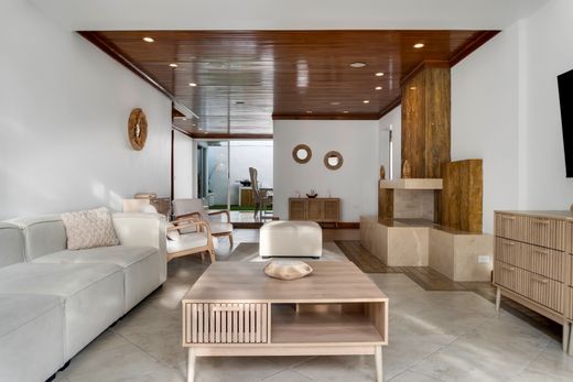 Detached House in Escazú, Provincia de San José