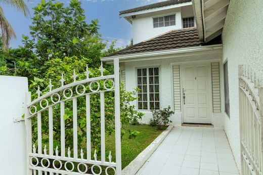 Townhouse in Kingston