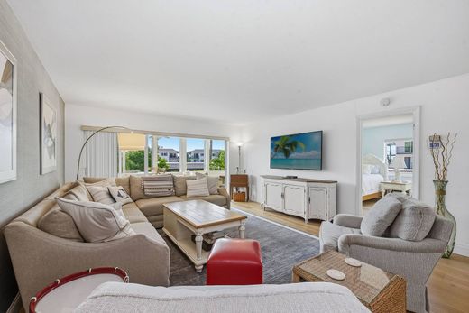 Apartment in Naples, Collier County