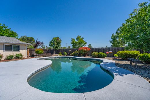 Einfamilienhaus in Anderson, Shasta County