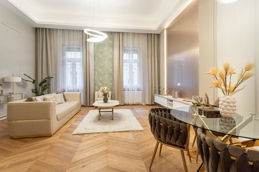 Apartment / Etagenwohnung in Budapest