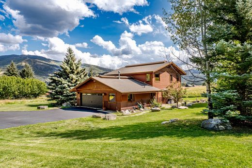 Detached House in Steamboat Springs, Routt County