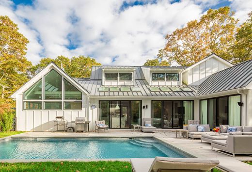 Detached House in East Hampton, Suffolk County