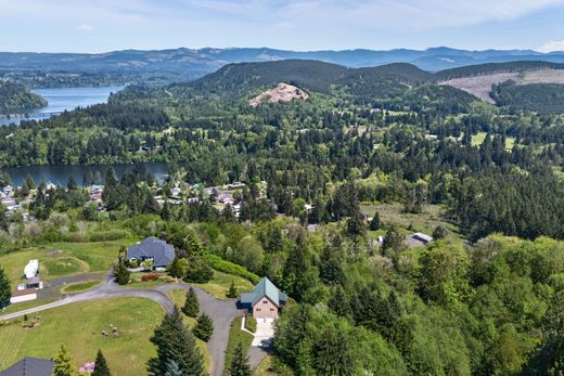 Luxury home in Mossyrock, Lewis County