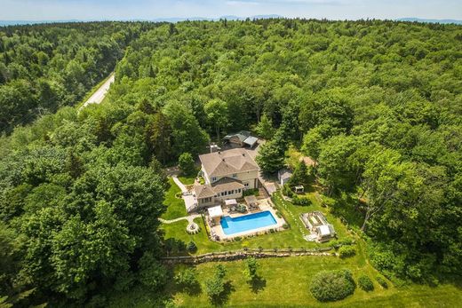 Detached House in Bolton-Ouest, Montérégie