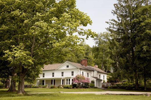 Luxury home in Pawling, Dutchess County