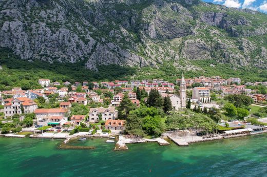 Luxury home in Kotor