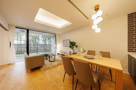 Apartment / Etagenwohnung in Tokio, Tokyo Prefecture