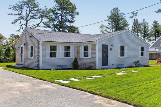 Einfamilienhaus in Mashpee, Barnstable County