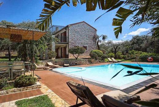 Πολυτελή κατοικία σε Κέρκυρα, Nomós Kerkýras