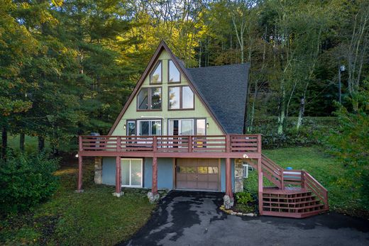 Vrijstaand huis in Newland, Avery County