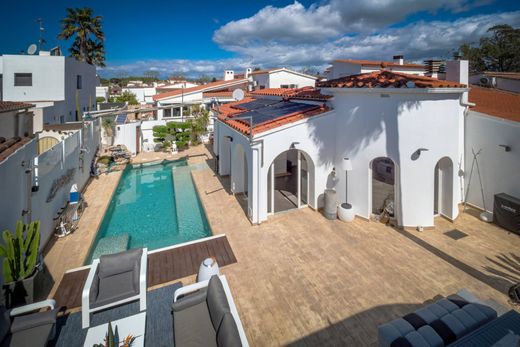 Casa Unifamiliare a Empuriabrava, Girona