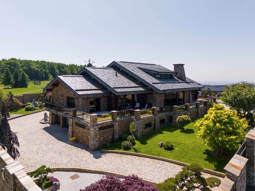 Vrijstaand huis in Klíny, Okres Most