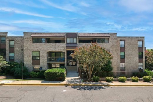 Apartment in Gaithersburg, Montgomery County