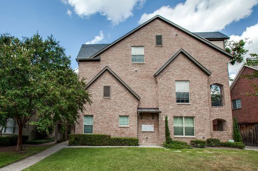 Apartment for rent per month in University Park