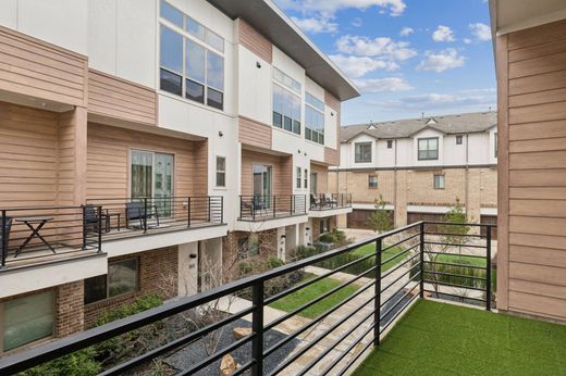 Townhouse in Dallas, Dallas County