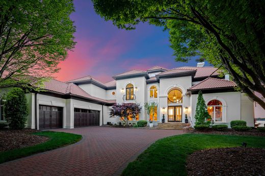 Detached House in Cornelius, Mecklenburg County