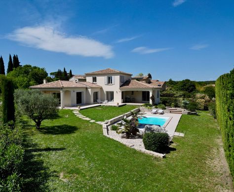 Detached House in Uzès, Gard