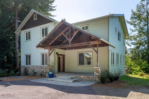 Fort Bragg, Mendocino Countyの一戸建て住宅