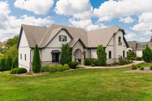 Dom jednorodzinny w Fletcher, Henderson County