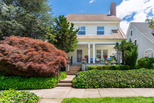Vrijstaand huis in Forest Hills, Queens County