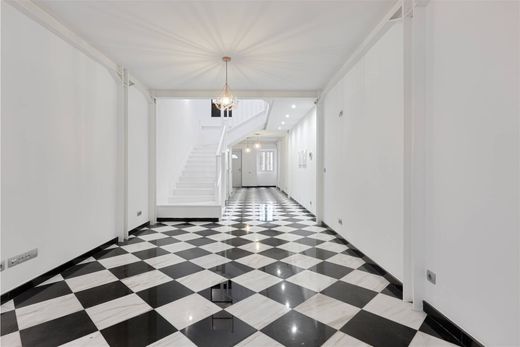 Detached House in Lisbon