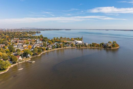 Μονοκατοικία σε Pointe-Claire, City of Montréal