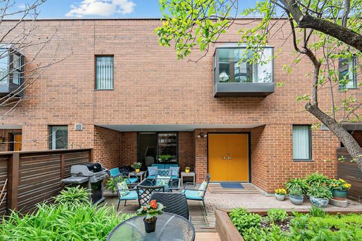 Townhouse - Toronto, Ontario