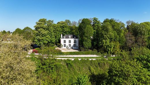 Μονοκατοικία σε La Chapelle-Saint-Mesmin, Loiret